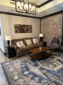 Historic Main Street Retreat - Image 4