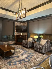 Historic Main Street Retreat - Image 3