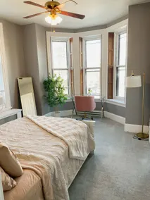 Cozy Historic Getaway Near Downtown & Riverfront - Image 3
