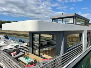 Les Cocons d'Agathe: Fleur d'Ô – Lodge Boat - Image 3