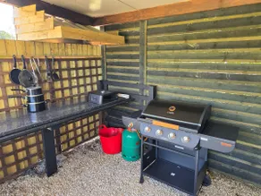 Willow Corner Cabin - Image 5
