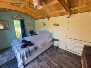 Willow Corner Cabin - Image 3