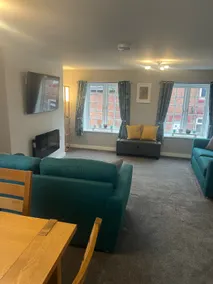 3 bed flat 10 mins to Alton Towers Sleeps 6-8 people - Image 5