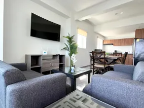 New! Apartment with ocean view, pool, and fitness center - Image 2