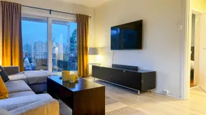 Cozy apartment with free parking - Image 2
