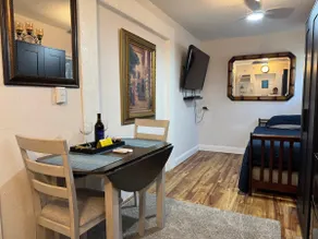 Charming Studio near the Hard Rock Casino - Image 2