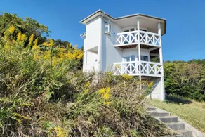Ultra Private Off Grid Island Villa Near the Beach Mandarin Farm Setting - Image 3