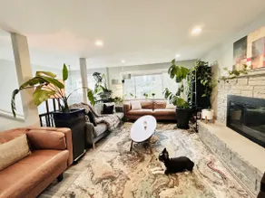 Modern Upper 3BR/2BA | EV Charger | Private Entry - Image 4