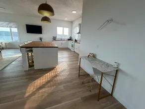Lakefront Loft Suite - Image 5