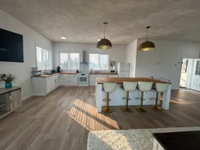 Lakefront Loft Suite - Image 3