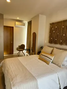 A Warm Modern Flat with Stunning City View · Bikia - Image 4
