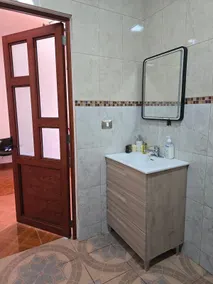 Comfortable, elegant, family-friendly, air-conditioned space - Image 4