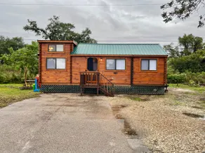 Beautiful Ranch-Style Loft Cabin | Sleeps 10 - Image 2