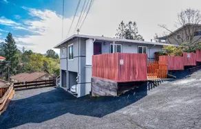 Cozy 2BR Steps from Downtown Walnut Creek - Image 2