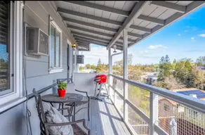 Cozy 2BR Steps from Downtown Walnut Creek - Image 3