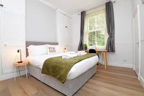 Harrogate Self Catering -Kings Suite-Private Parking-Overlooking H-C-C - Image 2