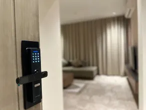 Luxurious hotel suite with a modern and comfortable design - Image 3
