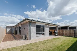 Charming Home in Griffin for Unforgettable Stays - Image 4