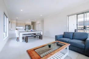 Charming Home in Griffin for Unforgettable Stays - Image 2