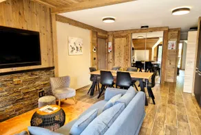 Exceptional Apartment at the Foot of the Slopes - Image 2