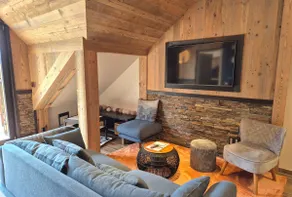 Exceptional Apartment at the Foot of the Slopes - Image 3