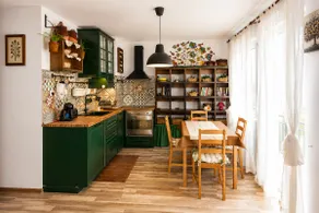 Cozy Rustic Interior @ TOP location Ƹ̵̡⁠Ӝ̵̨̄⁠Ʒ - Image 4