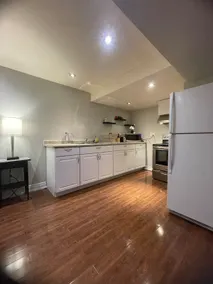 Luxurious Studio Basement in Heart of Mississauga! - Image 5