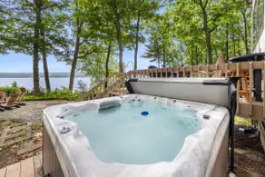 Hook Wine & Sinker - Stunning 6 Bedroom Contemporary on Seneca Lake! - Image 4