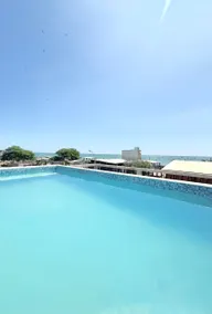 Air-conditioned suite/pool, kitchen-side ocean view - Image 2