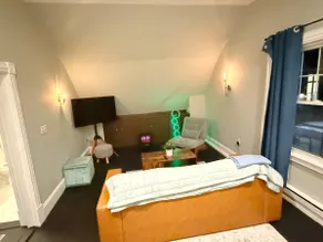 ~3rd Floor Gem in West End~ - Image 2