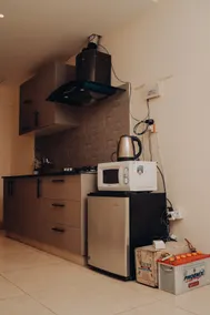 Luxe Vista 1-BHK Apt | Heart of Lahore | Gulberg - Image 5