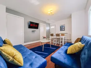 Charming 3-Bedroom Home Near NEC, Birmingham Airport & Bullring - Image 2
