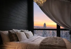 Black Villa · Aurora View Bath · Sauna · Lapland! - Image 3
