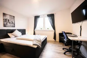 Room 8 - Image 5
