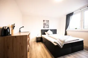 Room 8 - Image 3