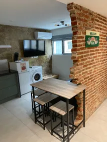 Villa Augustin – No. 2, Authentic 2-Bedroom Apartment in the Heart of the City - Image 3