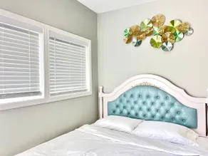 Beautiful Brand New Studio Arcadia #B. - Image 4
