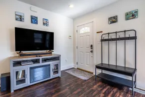 Dog and Fly Fishing Friendly Downtown Home. - Image 4