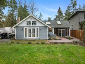 Newly Renovated Lake House - Image 2