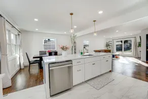 Rosé’s AirBNB @ National Harbor - Image 4