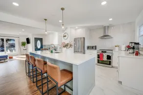 Rosé’s AirBNB @ National Harbor - Image 2