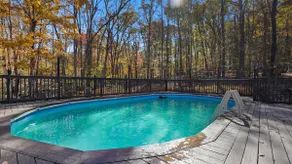Chalet- 4BR(7beds)/Bar/Hottub/Fireplace/Pool - Image 4