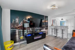 New York Modern Luxy Stay. - Image 4