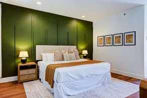DERBY Ready! Stylish unit near Churchill Downs! - Image 4