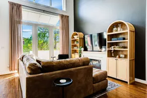 DERBY Ready! Stylish unit near Churchill Downs! - Image 5