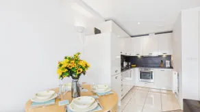 13 Rhodewood House - 2 Bedroom Apartment - Saundersfoot - Image 3