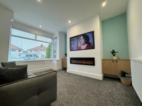 The Crescent-Modern Coastal Home - Image 2