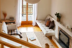 VYTINA LOFTS - Cozy 2-Level Loft Apartments with Fireplace & Mountain Views - Image 3