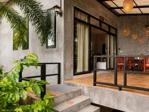 Casa Eden - Double King Bed - Peaceful Garden Retreat - 4K SmartTV - Image 2