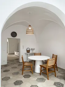 The Roof House - Relaxing Home w/Private Veranda - Image 4